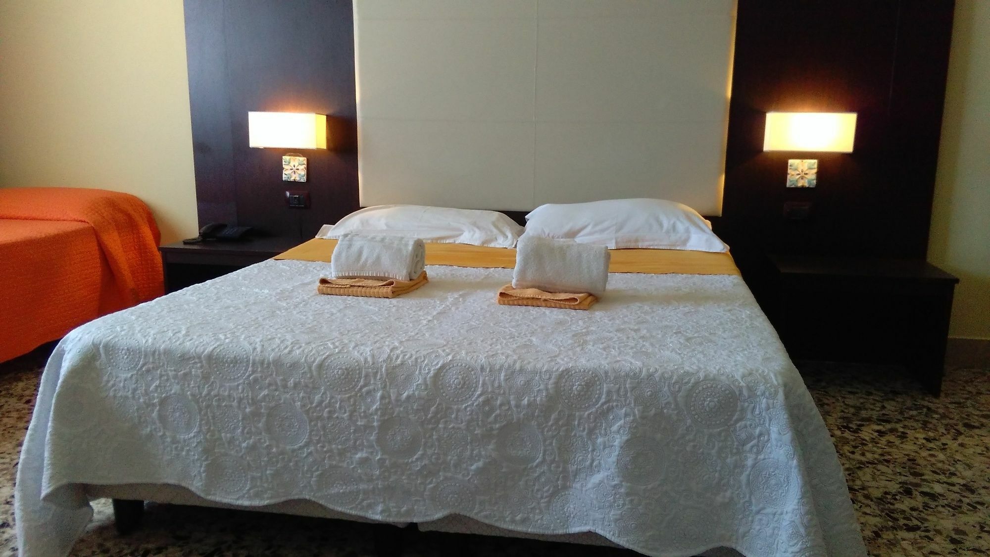Hotel Liberta Palermo Luaran gambar